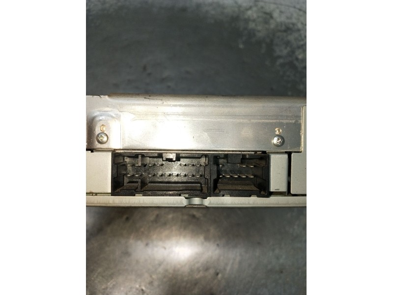 Recambio de sistema audio / radio cd para nissan cabstar (f24m, f24w) 35.13 dci, 45.13 dci 2.5 (f24m) referencia OEM IAM 28185MB