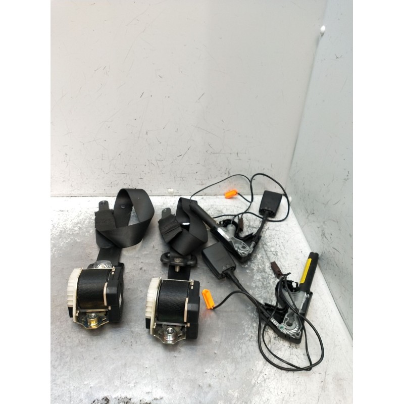 Recambio de juego cinturones delantero para ford mondeo iii (b5y) 1.8 16v referencia OEM IAM  5P 01