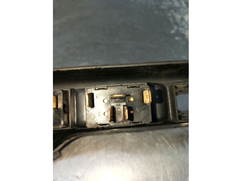 Recambio de mando elevalunas delantero izquierdo para seat ibiza ii (6k1) 1.9 sdi referencia OEM IAM  5P 99