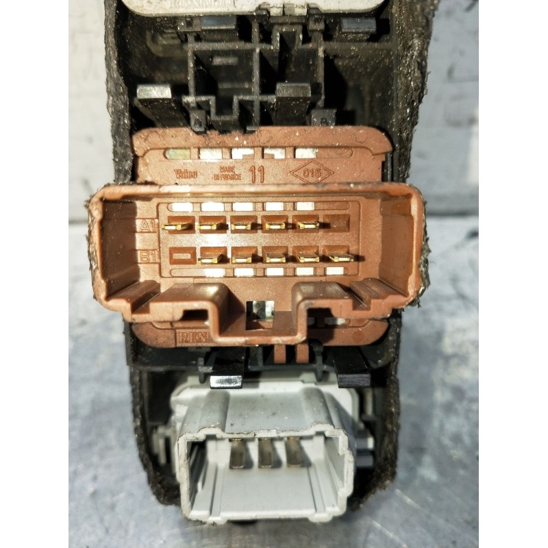 Recambio de mando elevalunas delantero izquierdo para renault scénic ii (jm0/1_) 1.9 dci (jm0g, jm12, jm1g, jm2c) referencia OEM