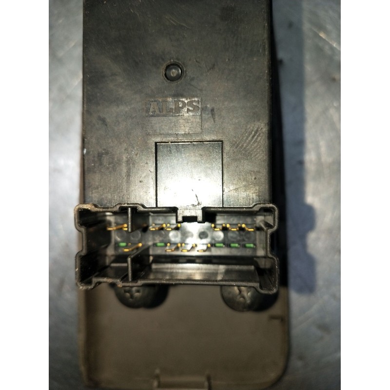 Recambio de mando elevalunas delantero izquierdo para nissan cabstar (f24m, f24w) 35.13 dci, 45.13 dci 2.5 (f24m) referencia OEM