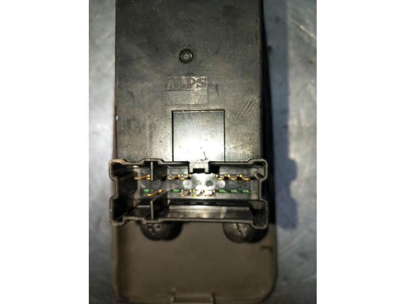 Recambio de mando elevalunas delantero izquierdo para nissan cabstar (f24m, f24w) 35.13 dci, 45.13 dci 2.5 (f24m) referencia OEM