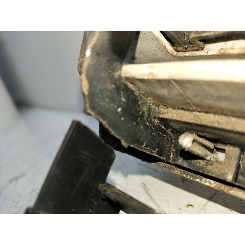 Recambio de rejilla delantera para peugeot 205 ii (20a/c) 1.7 diesel referencia OEM IAM  VER FOTOS 98