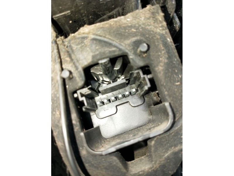 Recambio de piloto trasero izquierdo para renault scénic ii (jm0/1_) 1.9 dci (jm0g, jm12, jm1g, jm2c) referencia OEM IAM   03