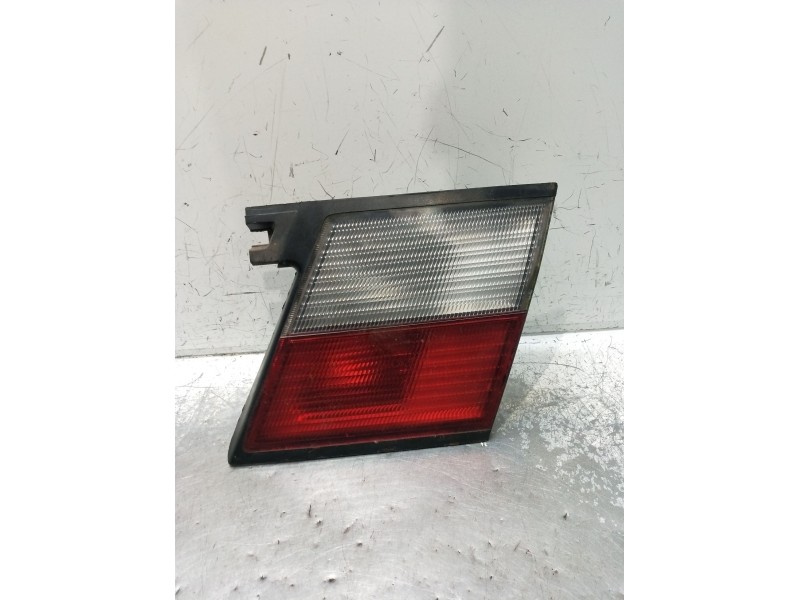 Recambio de piloto trasero derecho interior para nissan primera berlina (p11) 1.6 16v cat referencia OEM IAM   97