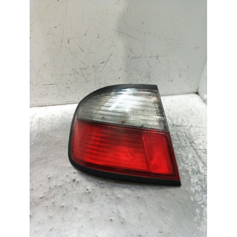 Recambio de piloto trasero izquierdo para nissan primera berlina (p11) 1.6 16v cat referencia OEM IAM  VER FOTOS 97