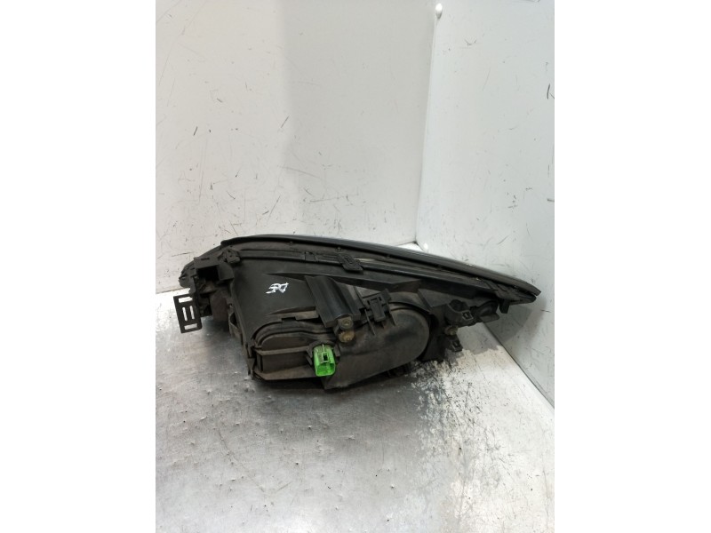 Recambio de faro derecho para ford mondeo iii (b5y) 1.8 16v referencia OEM IAM 0301174202 1S7113005AK 01