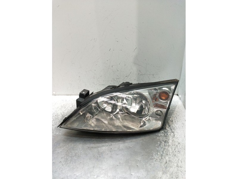 Recambio de faro izquierdo para ford mondeo iii (b5y) 1.8 16v referencia OEM IAM 0301174201 1S7113006AK 01