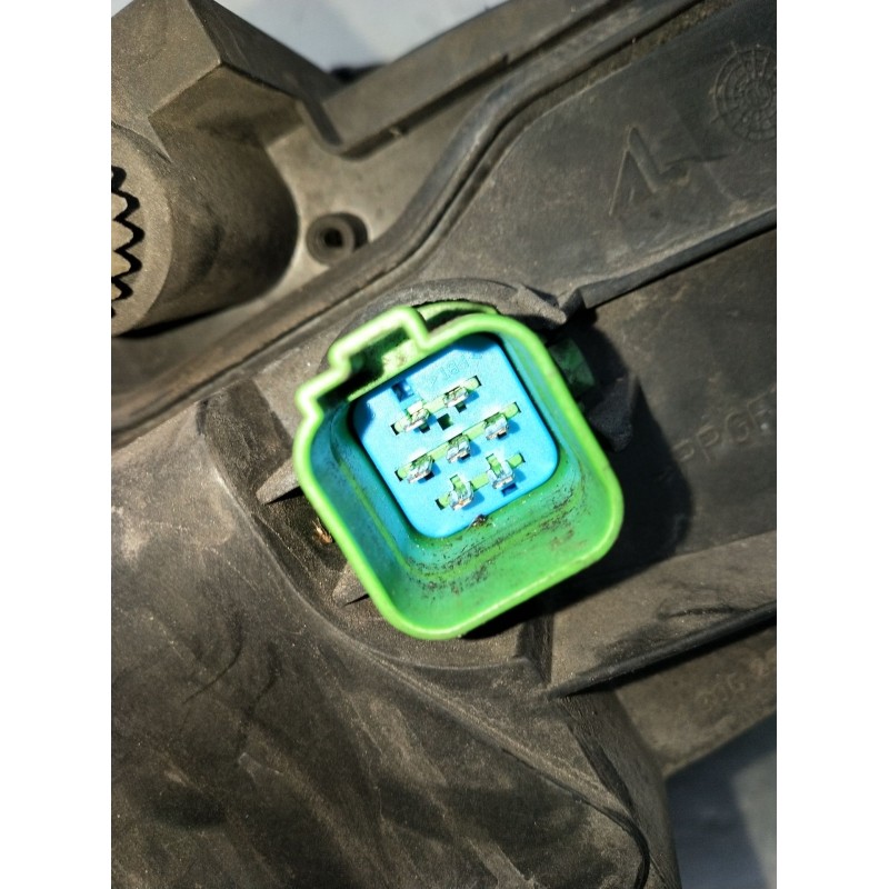 Recambio de faro izquierdo para ford mondeo iii (b5y) 1.8 16v referencia OEM IAM 0301174201 1S7113006AK 01