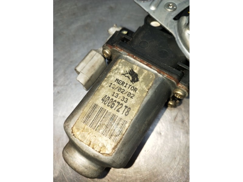 Recambio de elevalunas delantero derecho para peugeot 106 ii (1a_, 1c_) 1.1 i referencia OEM IAM 400672T8 3P 96