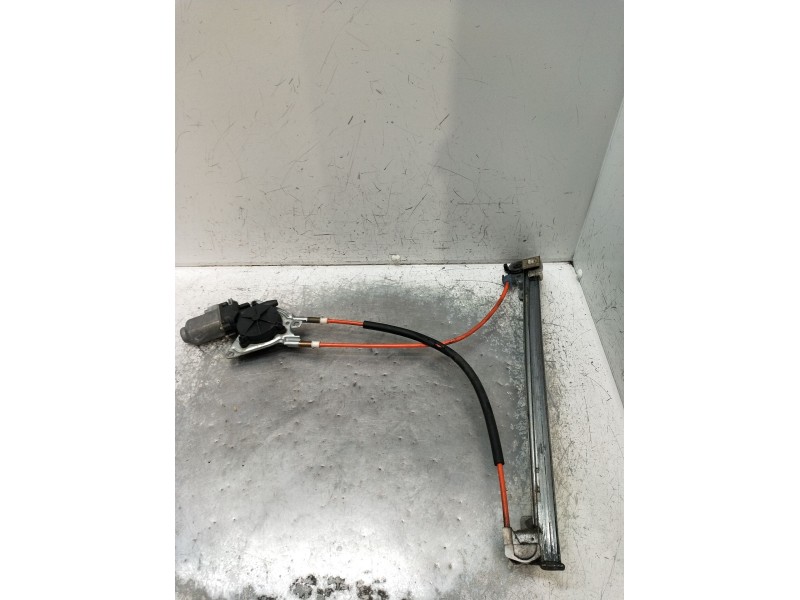 Recambio de elevalunas delantero izquierdo para peugeot 106 ii (1a_, 1c_) 1.1 i referencia OEM IAM 400671T6 3P 96