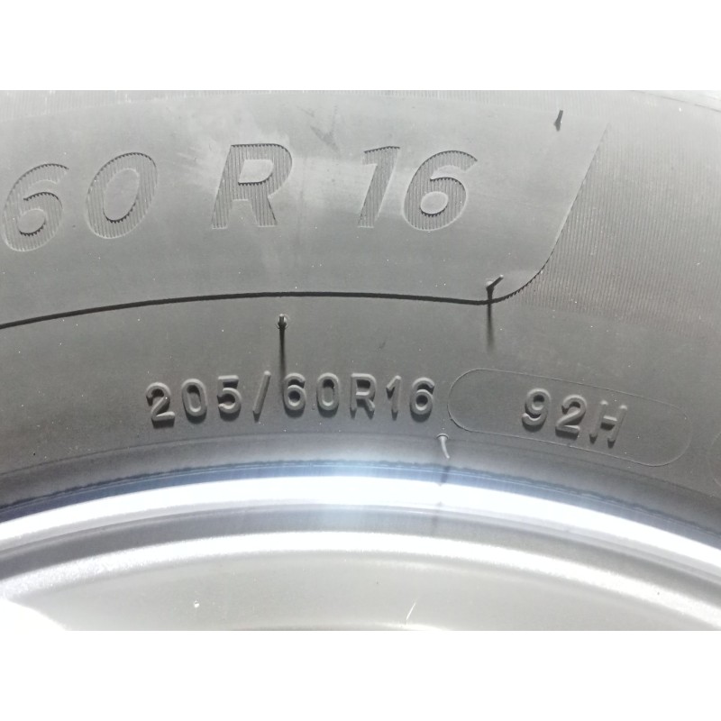 Recambio de juego llantas para peugeot 407 (6d_) 2.0 hdi 135 (6drhrh, 6drhre, 6drhrg, 6drhrj) referencia OEM IAM 205/60 R16 92H 