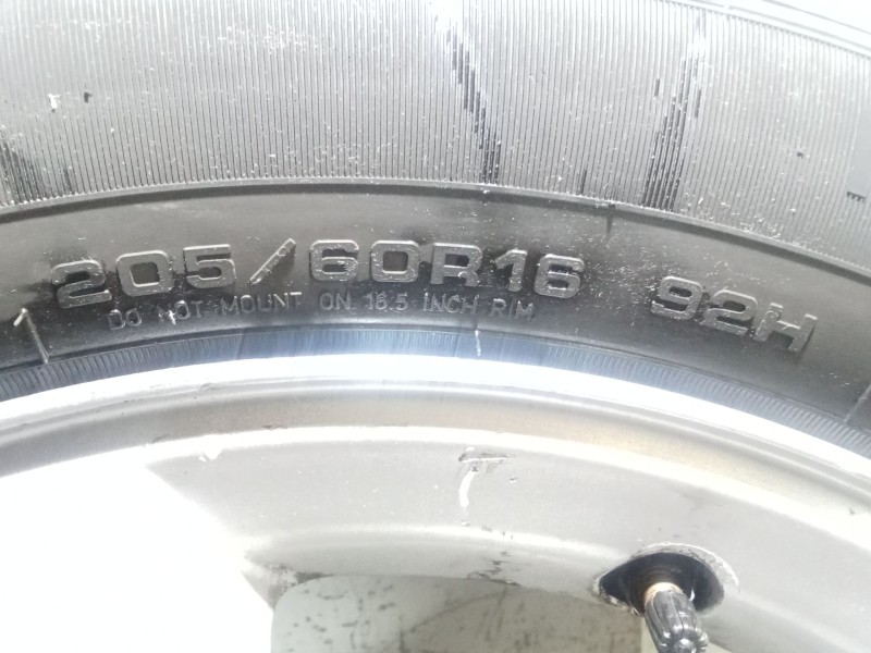 Recambio de juego llantas para peugeot 407 (6d_) 2.0 hdi 135 (6drhrh, 6drhre, 6drhrg, 6drhrj) referencia OEM IAM 205/60 R16 92H 