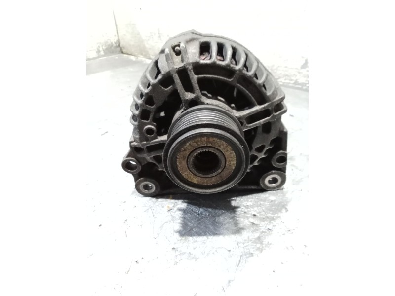 Recambio de alternador para seat leon (1m1) 1.9 tdi referencia OEM IAM 038903023L 0124325001 90A