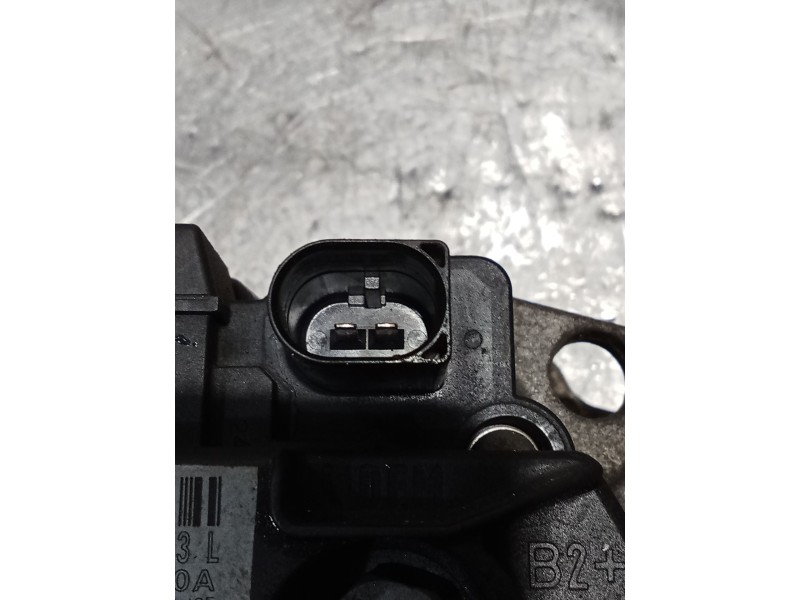 Recambio de alternador para seat leon (1m1) 1.9 tdi referencia OEM IAM 038903023L 0124325001 90A