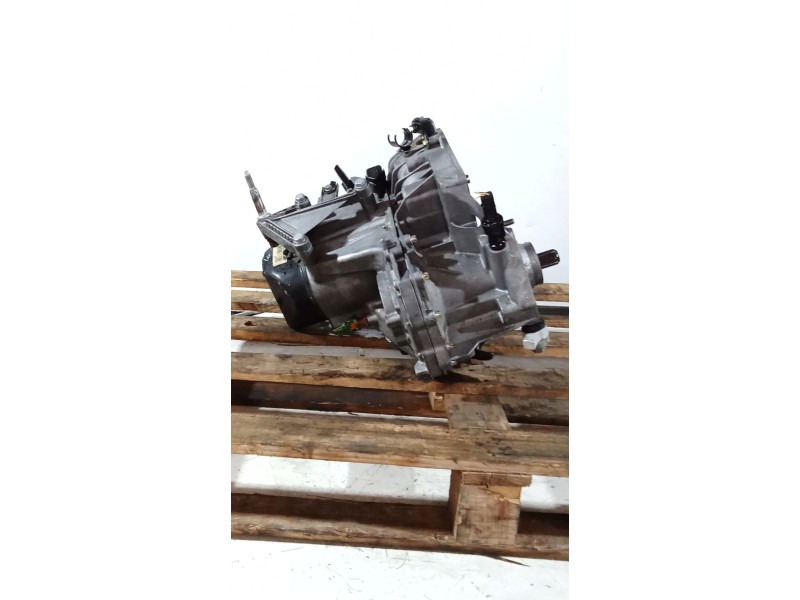 Recambio de caja cambios para renault clio ii (bb_, cb_) 1.9 dti (b/cb0u) referencia OEM IAM JB3905 5V S006736