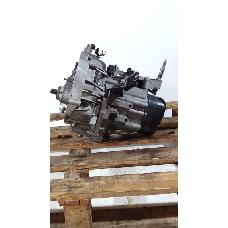 Recambio de caja cambios para renault clio ii (bb_, cb_) 1.9 dti (b/cb0u) referencia OEM IAM JB3905 5V S006736