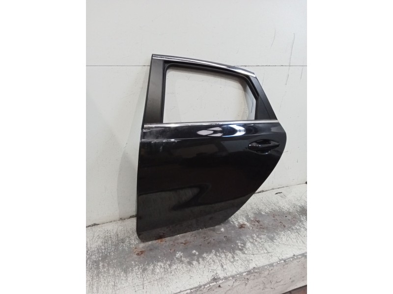 Recambio de puerta trasera izquierda para kia ceed business referencia OEM IAM  5P 21