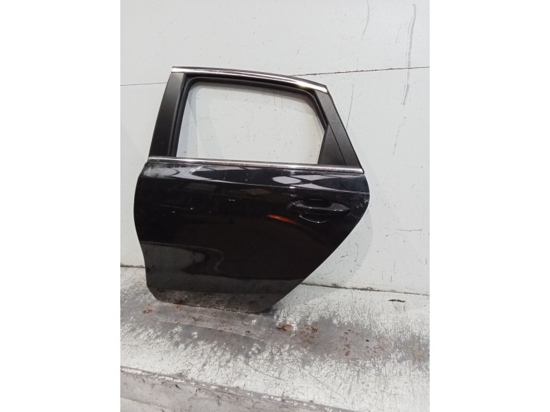 Recambio de puerta trasera izquierda para kia ceed business referencia OEM IAM  5P 21