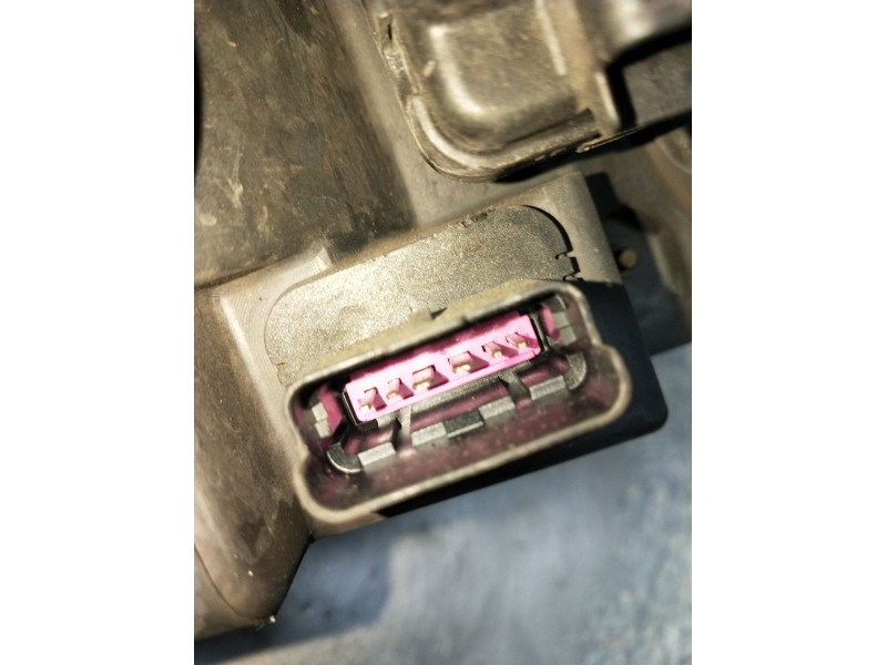 Recambio de faro izquierdo para peugeot 406 (8b) 2.0 hdi 110 referencia OEM IAM 0301175001  99