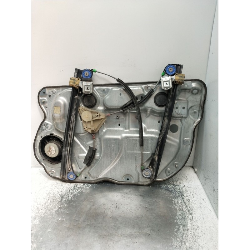 Recambio de elevalunas delantero izquierdo para volkswagen polo iv (9n_, 9a_) 1.4 tdi referencia OEM IAM 604837755 5P 05