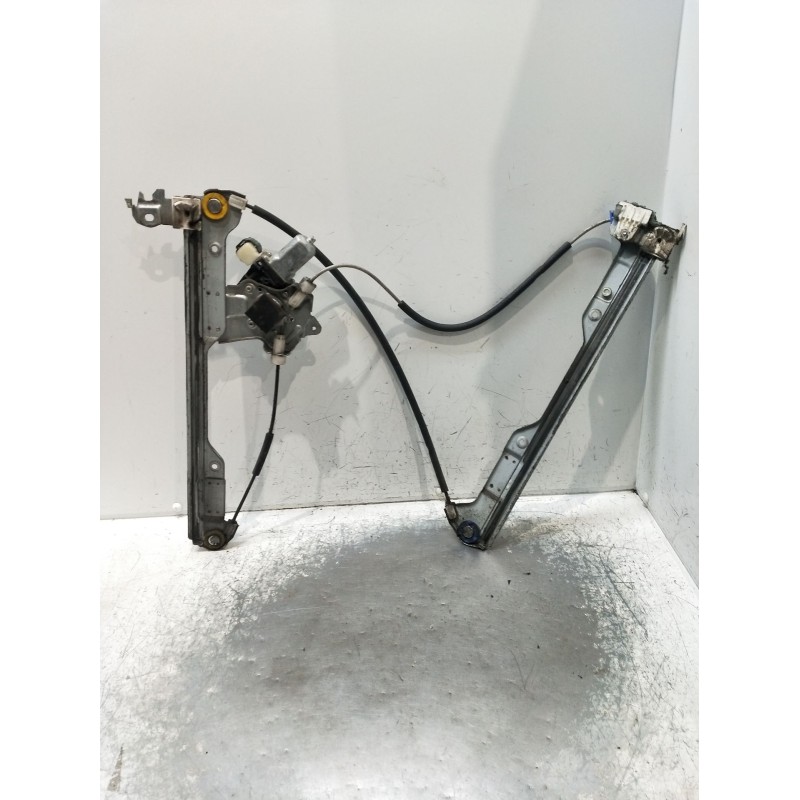 Recambio de elevalunas delantero izquierdo para nissan cabstar (f24m, f24w) 35.13 dci, 45.13 dci 2.5 (f24m) referencia OEM IAM  