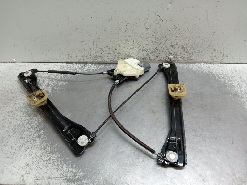 Recambio de elevalunas delantero derecho para seat toledo iv (kg3) 1.6 tdi referencia OEM IAM 5JA959812 A66993112 4030303 150020