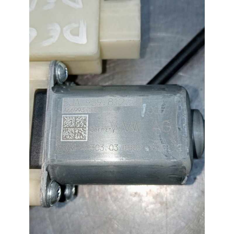 Recambio de elevalunas delantero derecho para seat toledo iv (kg3) 1.6 tdi referencia OEM IAM 5JA959812 A66993112 4030303 150020