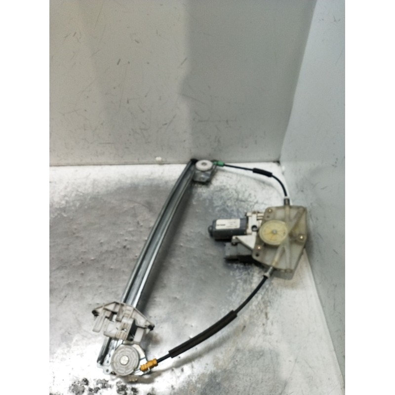 Recambio de elevalunas delantero izquierdo para peugeot 406 (8b) 2.0 hdi 110 referencia OEM IAM A04452100 5P 99