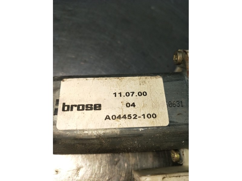 Recambio de elevalunas delantero izquierdo para peugeot 406 (8b) 2.0 hdi 110 referencia OEM IAM A04452100 5P 99