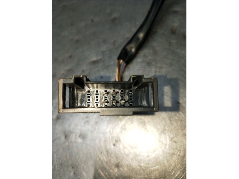 Recambio de retrovisor derecho para volkswagen golf iv (1j1) 1.9 tdi referencia OEM IAM  ELÉCTRICO 98