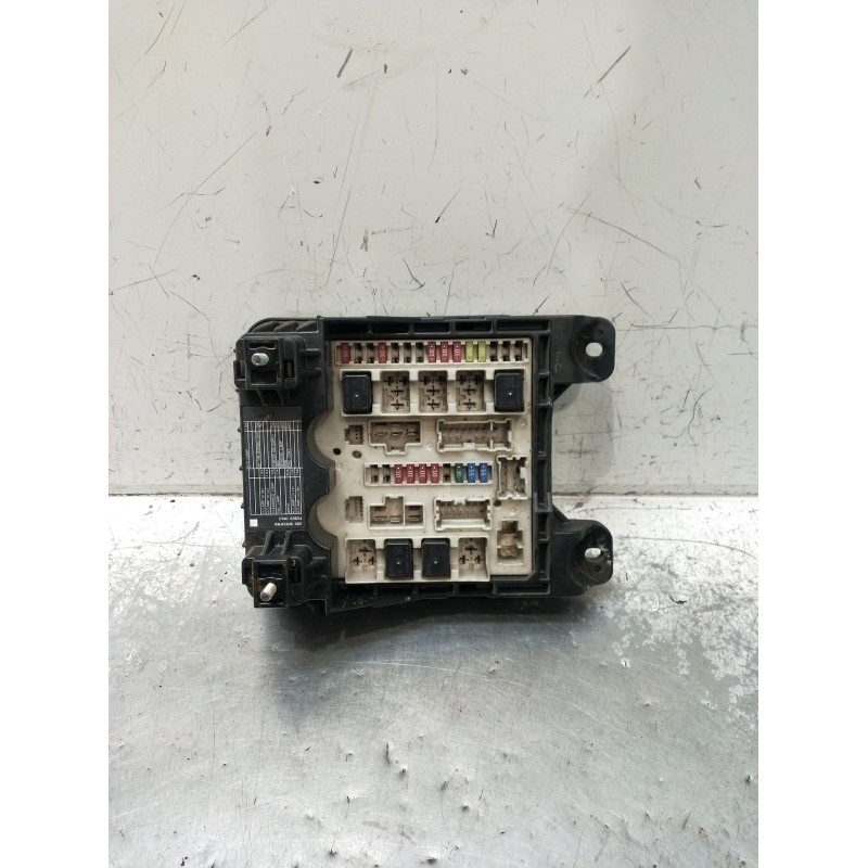 Recambio de caja reles / fusibles para nissan cabstar (f24m, f24w) 35.13 dci, 45.13 dci 2.5 (f24m) referencia OEM IAM 284B6MB40A