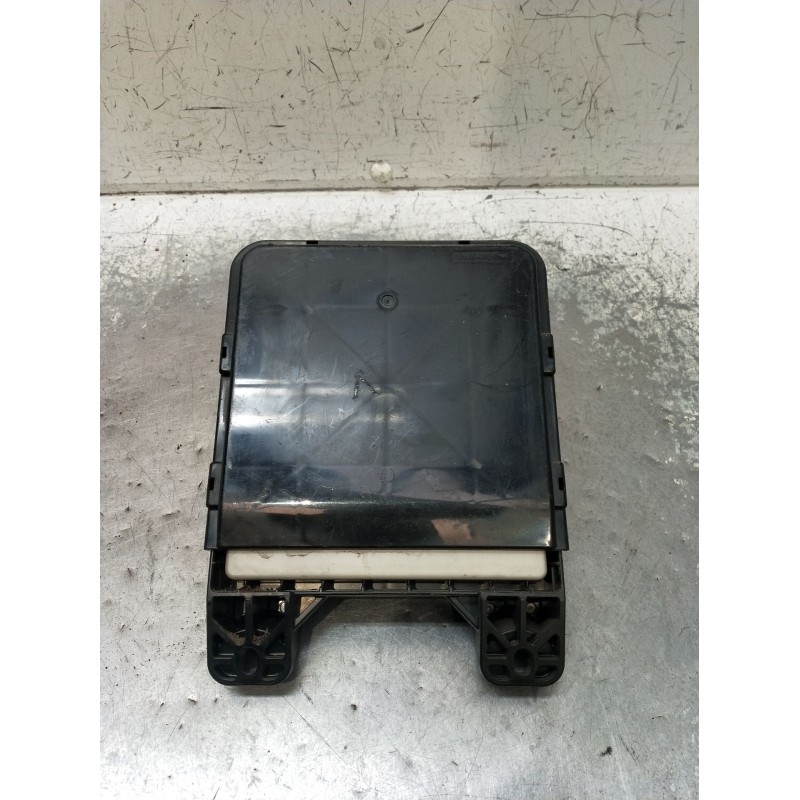 Recambio de caja reles / fusibles para nissan cabstar (f24m, f24w) 35.13 dci, 45.13 dci 2.5 (f24m) referencia OEM IAM 284B6MB40A