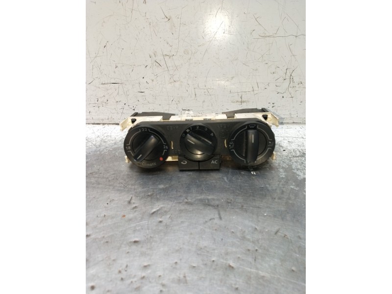 Recambio de mando calefaccion / aire acondicionado para volkswagen polo iv (9n_, 9a_) 1.4 tdi referencia OEM IAM 6Q0820045H G748
