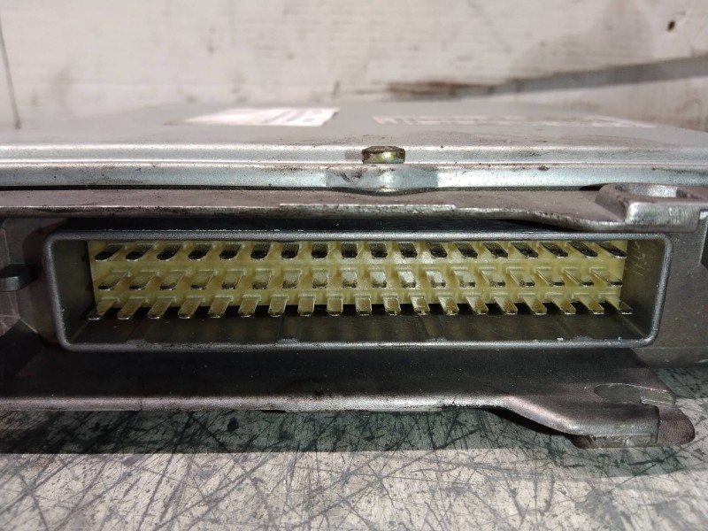 Recambio de centralita motor uce para mercedes clase e (w210) berlina diesel 300 turbodiesel (210.025) referencia OEM IAM 028100