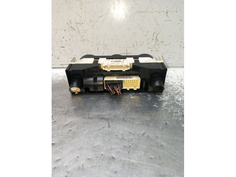 Recambio de mando calefaccion / aire acondicionado para volkswagen polo iv (9n_, 9a_) 1.4 tdi referencia OEM IAM 6Q0820045H G748