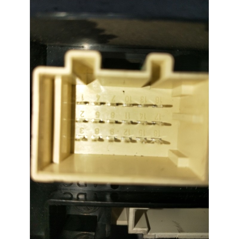 Recambio de mando calefaccion / aire acondicionado para volkswagen polo iv (9n_, 9a_) 1.4 tdi referencia OEM IAM 6Q0820045H G748