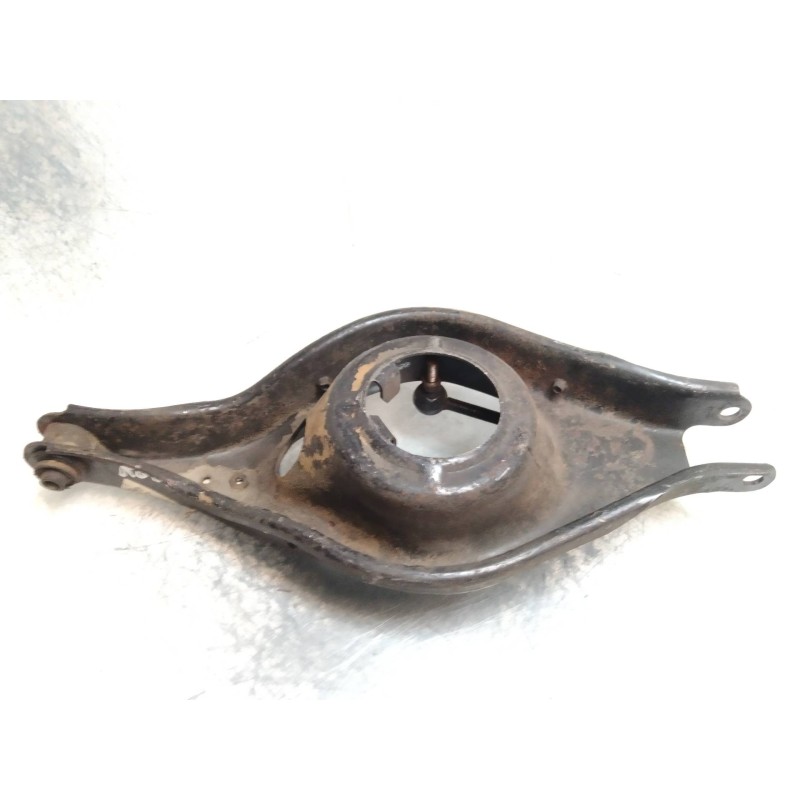 Recambio de brazo suspension superior trasero derecho para mg rover serie 800 (rs) 820 si berlina referencia OEM IAM   