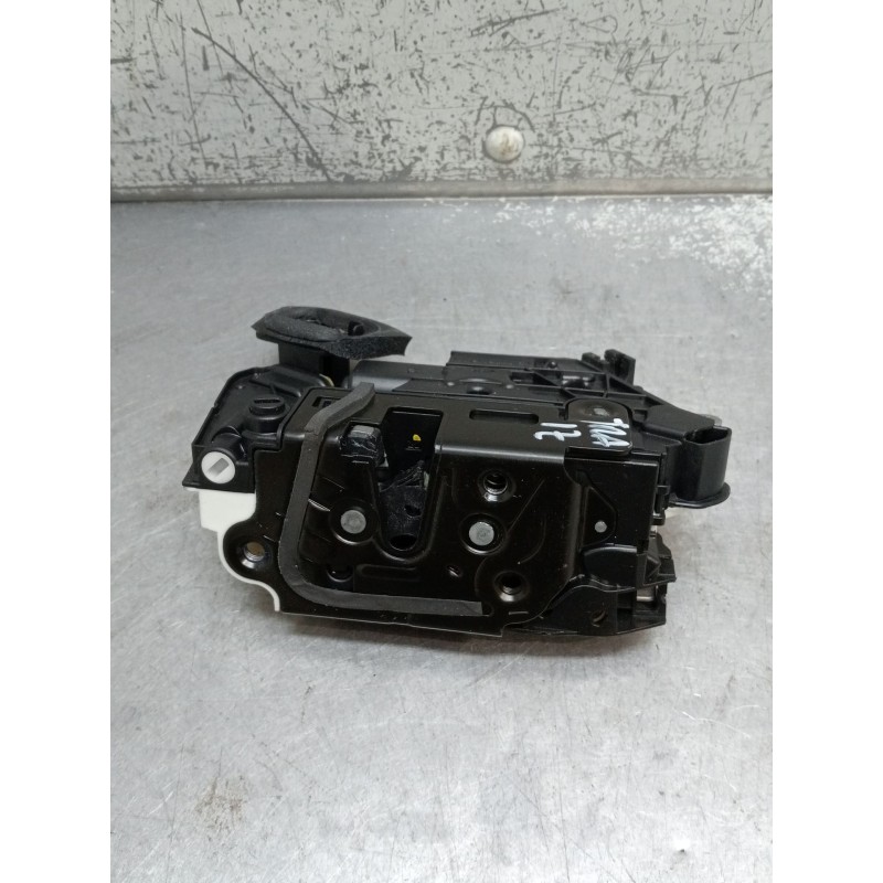 Recambio de motor cierre centralizado trasero izquierdo para seat toledo iv (kg3) 1.6 tdi referencia OEM IAM 5E0839015A 5P 12