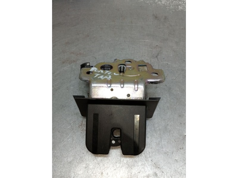 Recambio de motor cierre centralizado porton para seat toledo iv (kg3) 1.6 tdi referencia OEM IAM 5E0827505 5P 12