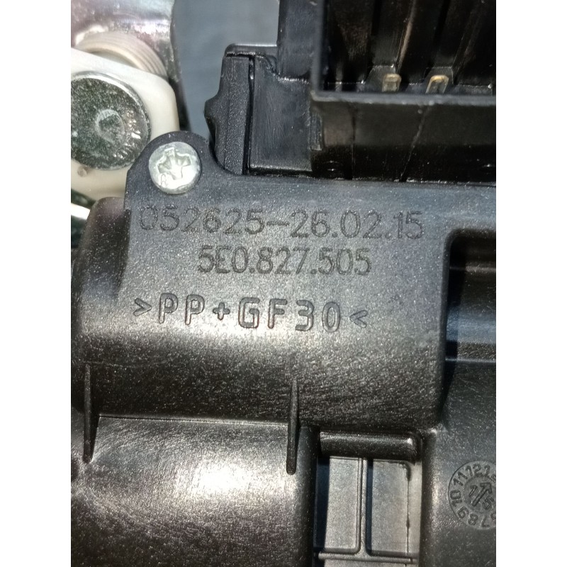 Recambio de motor cierre centralizado porton para seat toledo iv (kg3) 1.6 tdi referencia OEM IAM 5E0827505 5P 12