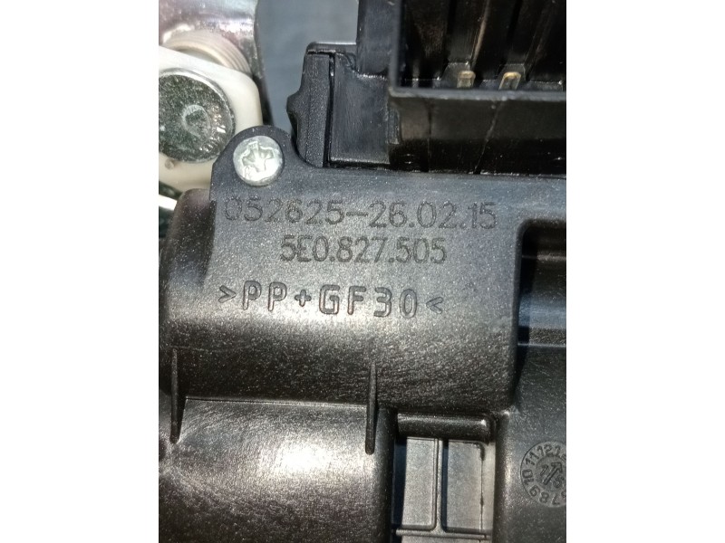 Recambio de motor cierre centralizado porton para seat toledo iv (kg3) 1.6 tdi referencia OEM IAM 5E0827505 5P 12
