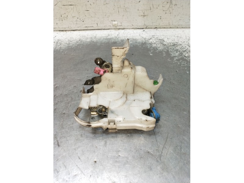 Recambio de motor cierre centralizado trasero izquierdo para nissan cabstar (f24m, f24w) 35.13 dci, 45.13 dci 2.5 (f24m) referen