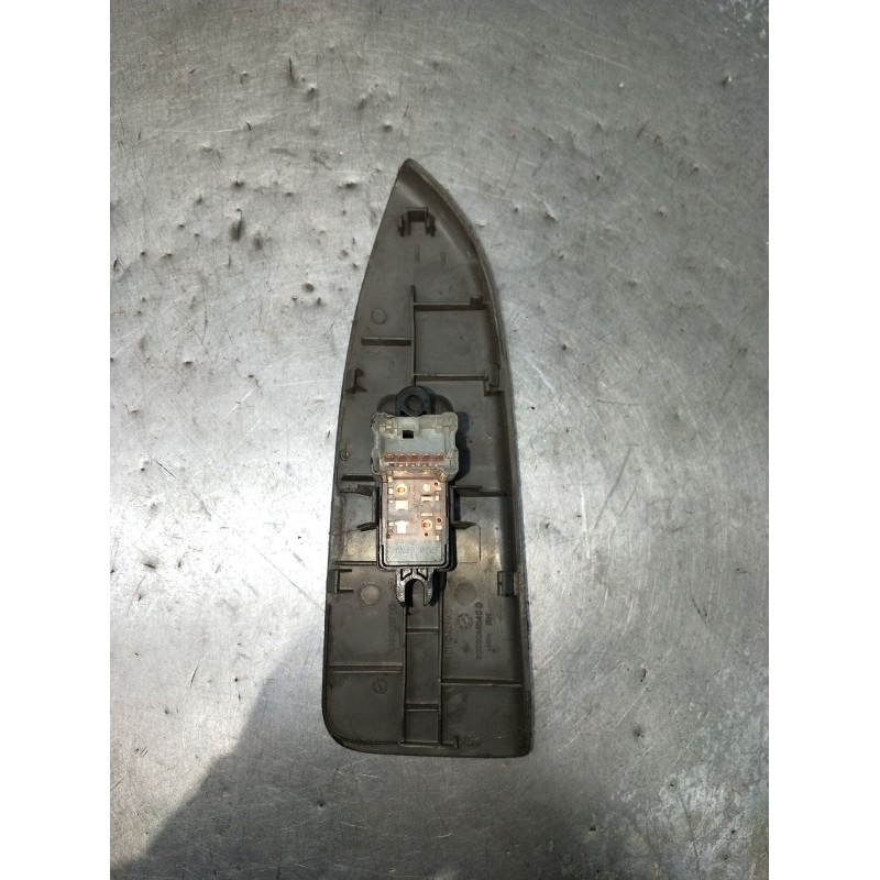 Recambio de mando elevalunas delantero derecho para nissan cabstar (f24m, f24w) 35.13 dci, 45.13 dci 2.5 (f24m) referencia OEM I