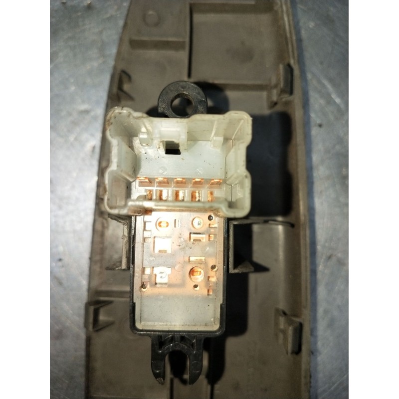 Recambio de mando elevalunas delantero derecho para nissan cabstar (f24m, f24w) 35.13 dci, 45.13 dci 2.5 (f24m) referencia OEM I
