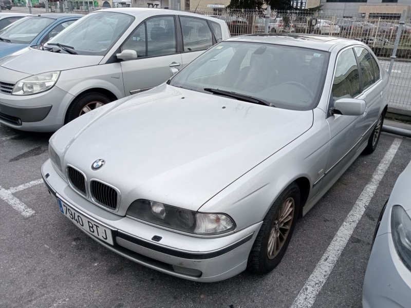 bmw 5 (e39) del año 2002