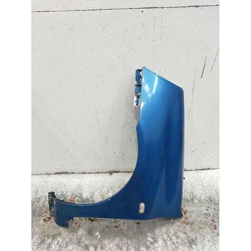 Recambio de aleta delantera izquierda para renault clio ii (bb_, cb_) 1.2 (bb0a, bb0f, bb10, bb1k, bb28, bb2d, bb2h, cb0a,... re