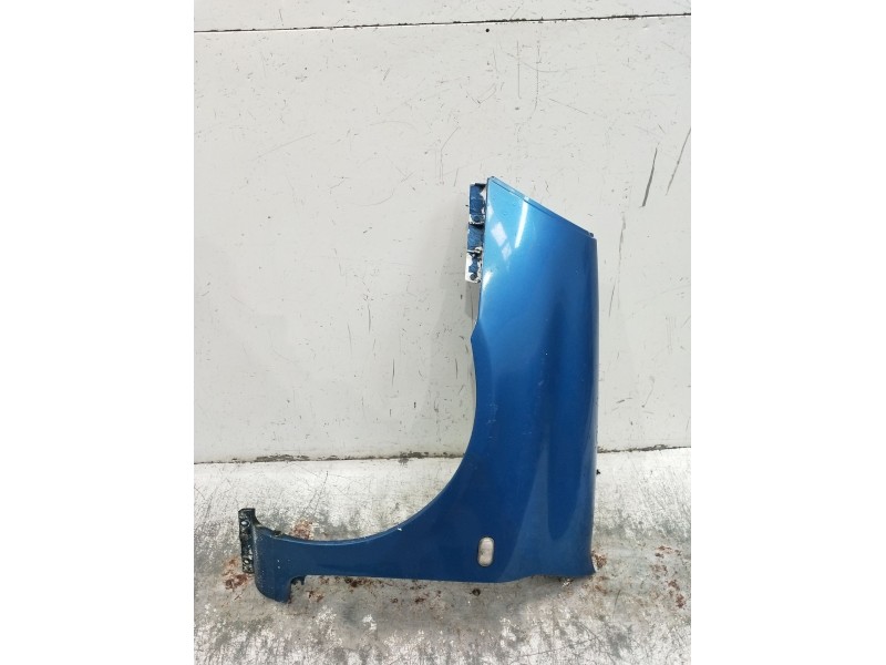 Recambio de aleta delantera izquierda para renault clio ii (bb_, cb_) 1.2 (bb0a, bb0f, bb10, bb1k, bb28, bb2d, bb2h, cb0a,... re