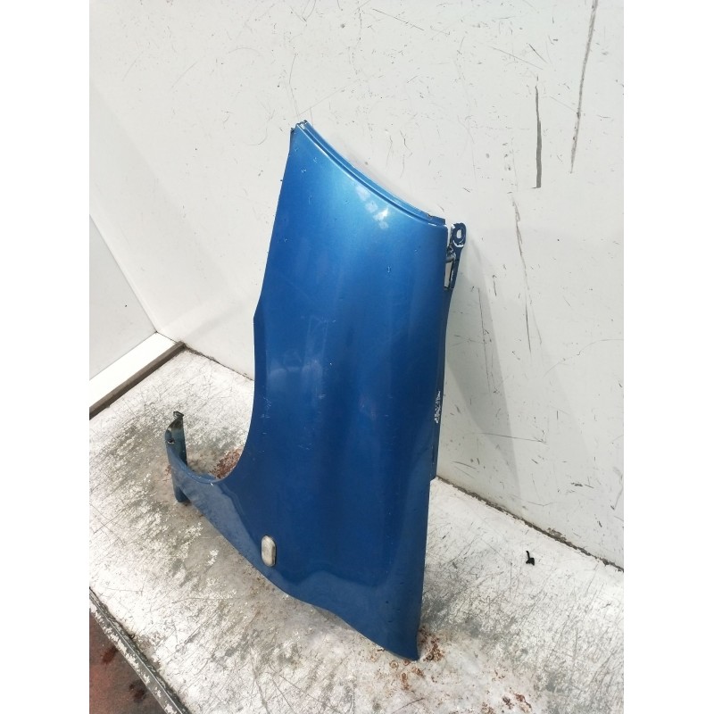 Recambio de aleta delantera izquierda para renault clio ii (bb_, cb_) 1.2 (bb0a, bb0f, bb10, bb1k, bb28, bb2d, bb2h, cb0a,... re