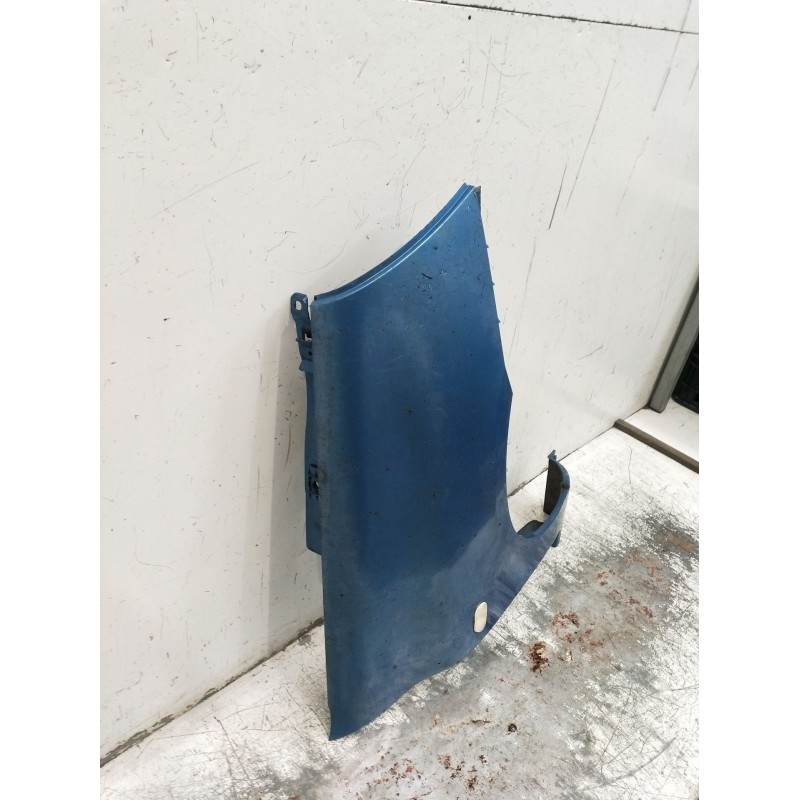 Recambio de aleta delantera derecha para renault clio ii (bb_, cb_) 1.2 (bb0a, bb0f, bb10, bb1k, bb28, bb2d, bb2h, cb0a,... refe